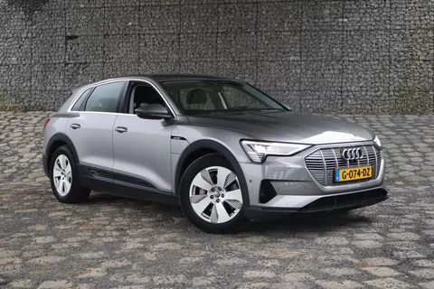 Audi e-tron e-tron 55 Quattro Adv. I Geen Import I Parkeersensoren