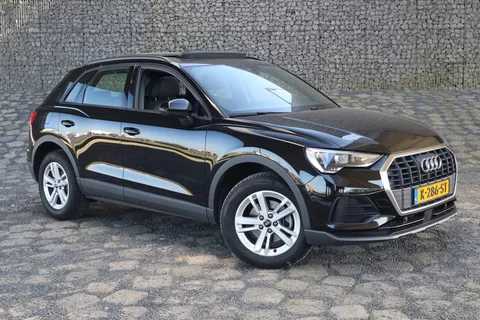 Audi Q3 35 TFSI Pro Line I Geen Import I Schuif dak | Trekhaak