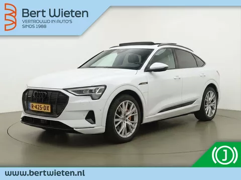 Audi e-tron Sportback 55 quattro S Line | Trekhaak | Schuifdak | Luxe stoelen